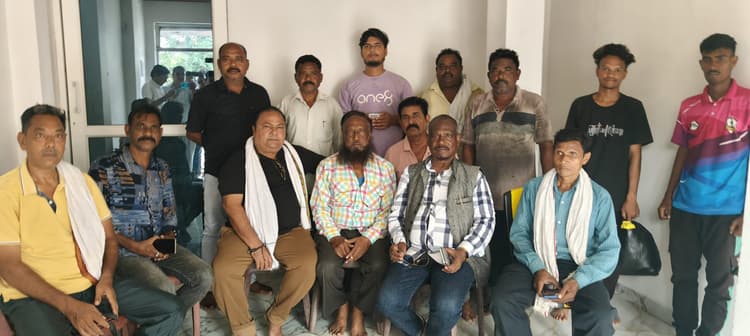 East Singhbhum News : अगला चुनाव अकेले लड़ेंगे, कांग्रेस को टूटने नहीं देंगे : डॉ प्रदीप बलमुचु