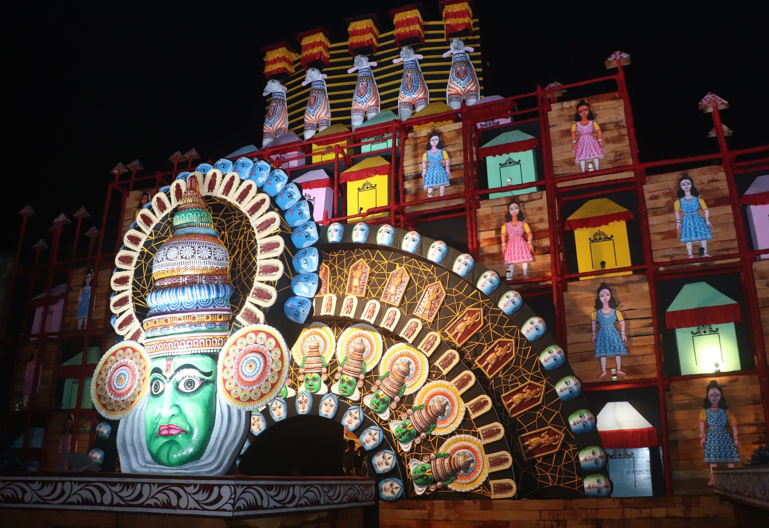 Jamshedpur News : गोलपहाड़ी रेलवे कॉलोनी पूजा पंडाल का हुआ उद्घाटन