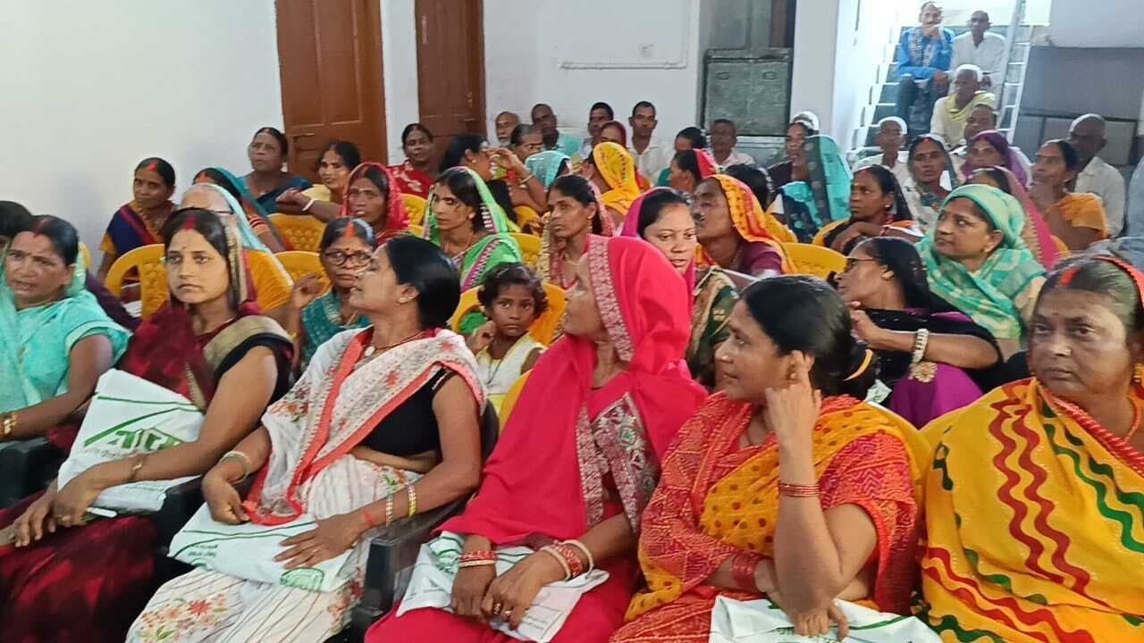 किसान गोष्ठी में उन्नत खेती के बताये तरीके