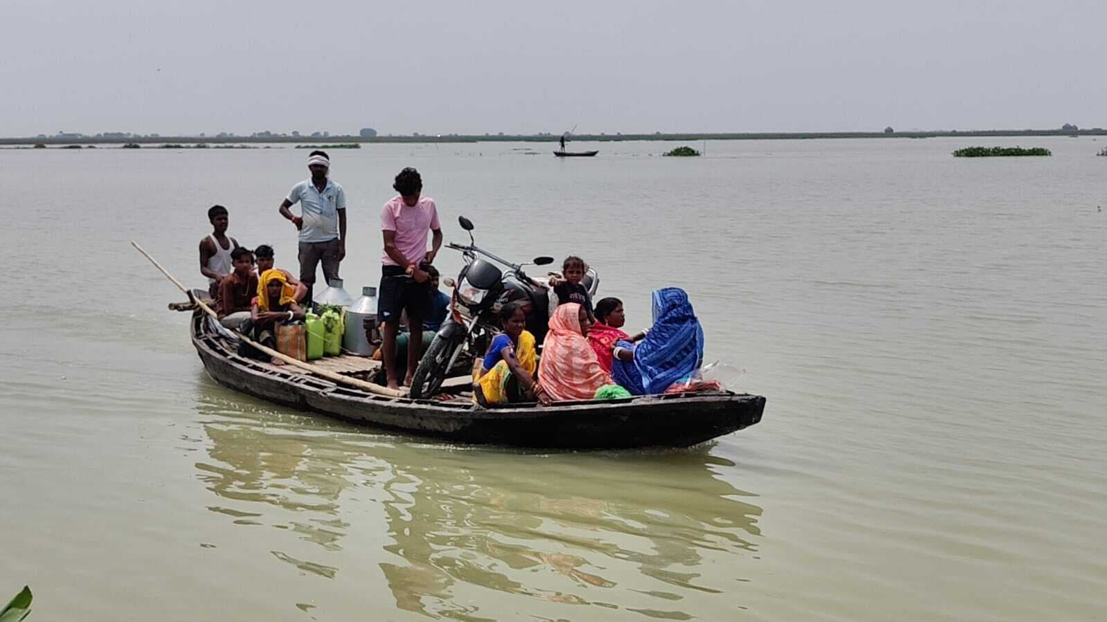 सहायता राशि नहीं मिलने से बाढ़ पीड़ितों में आक्रोश