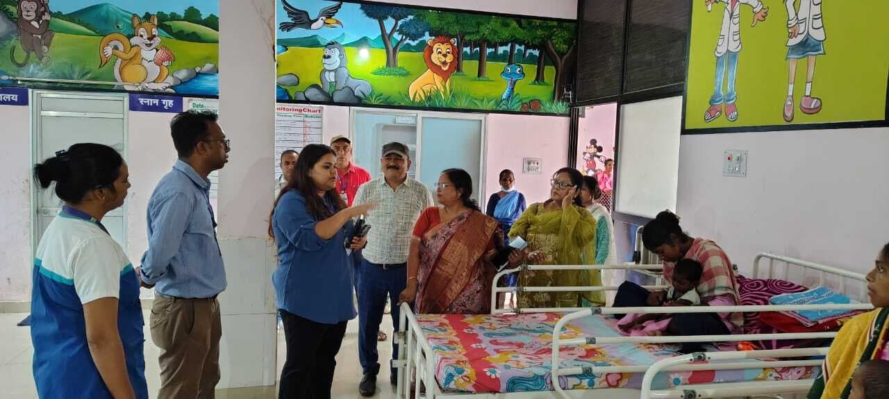 अधिकारियों ने किया मुरहू सीएचसी का निरीक्षण