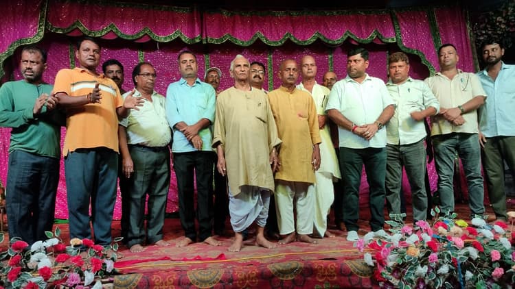 रामलीला का भव्य शुभारंभ, नारद संवाद से शुरू हुआ 10 दिवसीय आयोजन