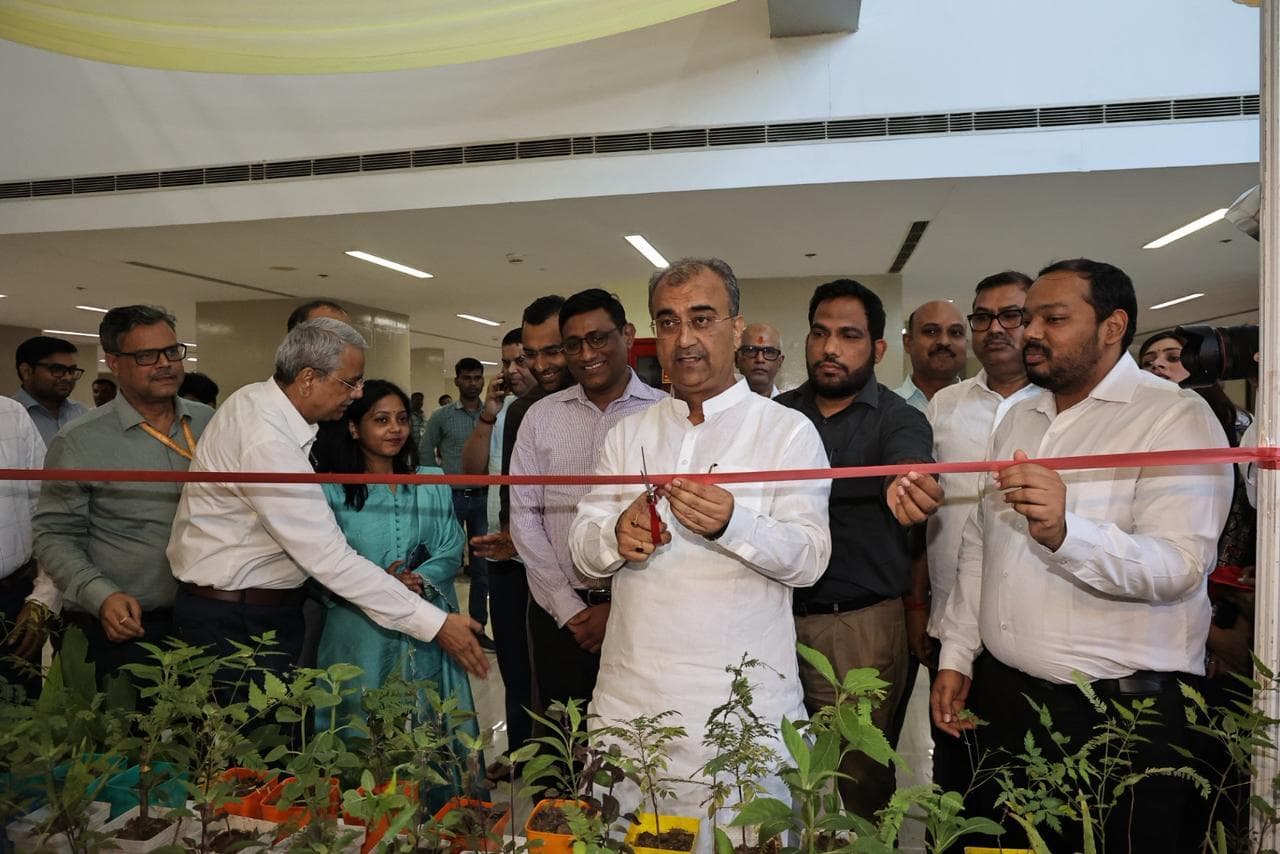 आयुष कॉलेजों और अस्पतालों में सहायक प्राध्यापकों की होगी नियुक्ति : मंगल पांडेय