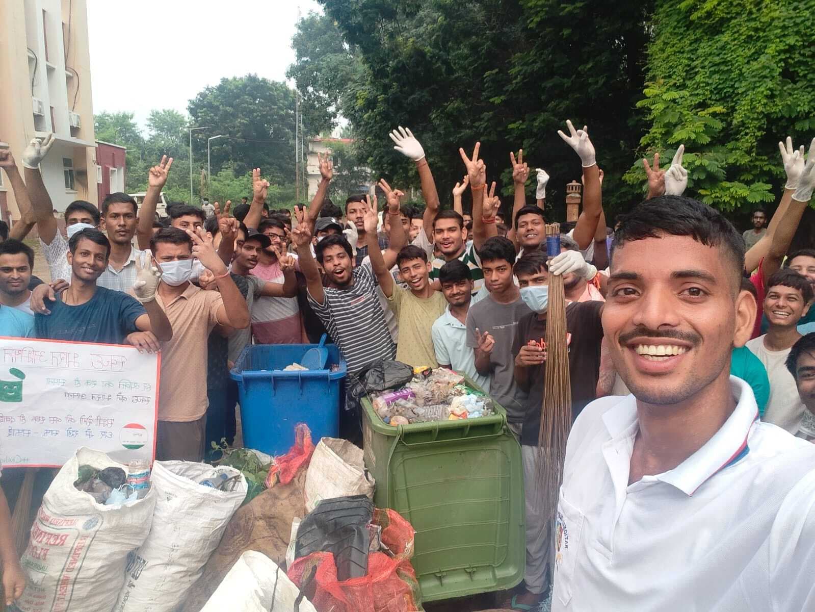 गया कॉलेज ऑफ इंजीनियरिंग में स्वच्छता अभियान का आयोजन