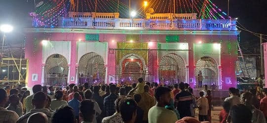 नवरात्र के दूसरे दिन मां ब्रह्मचारिणी की आराधना में डूबा महागामा