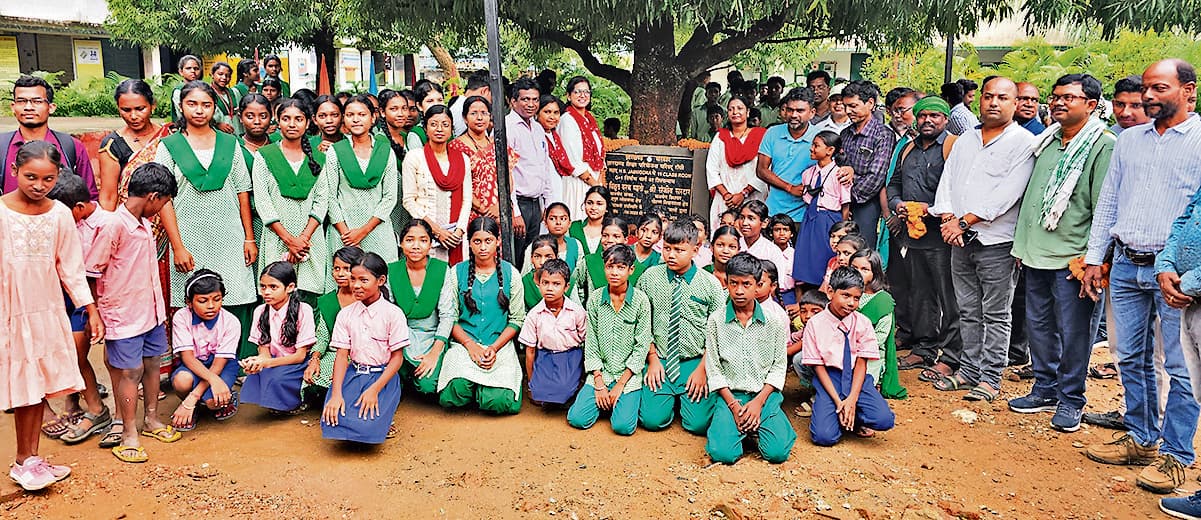 East Singbhbhum News : शिक्षा से ही समाज की बदलेगी तस्वीर : संजीव