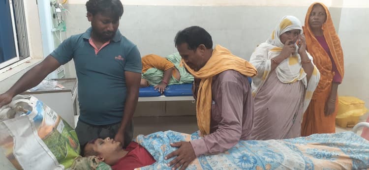 बाइक की ठोकर से युवक की मौत, बाइक सवार रेफर