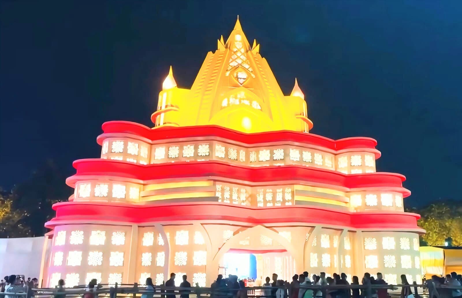 गोड़ारी में 85 फीट ऊंचा दुर्गा माता का पंडाल होगा आकर्षण का केंद्र