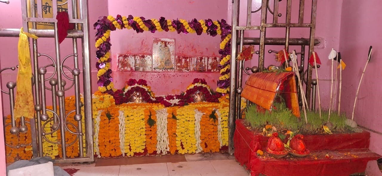 Motihari : बौद्ध स्तूप परिसर स्थित राजमाता मंदिर बना आस्था का प्रमुख केंद्र