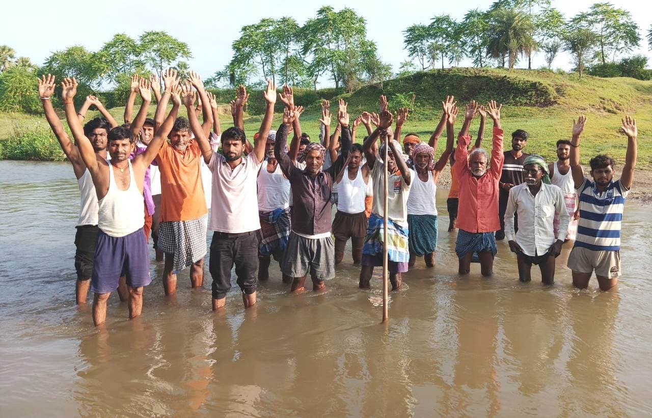 चचरी पुल से आते-जाते हैं डोमन बिगहा के ग्रामीण, वोट बहिष्कार का  किया ऐलान