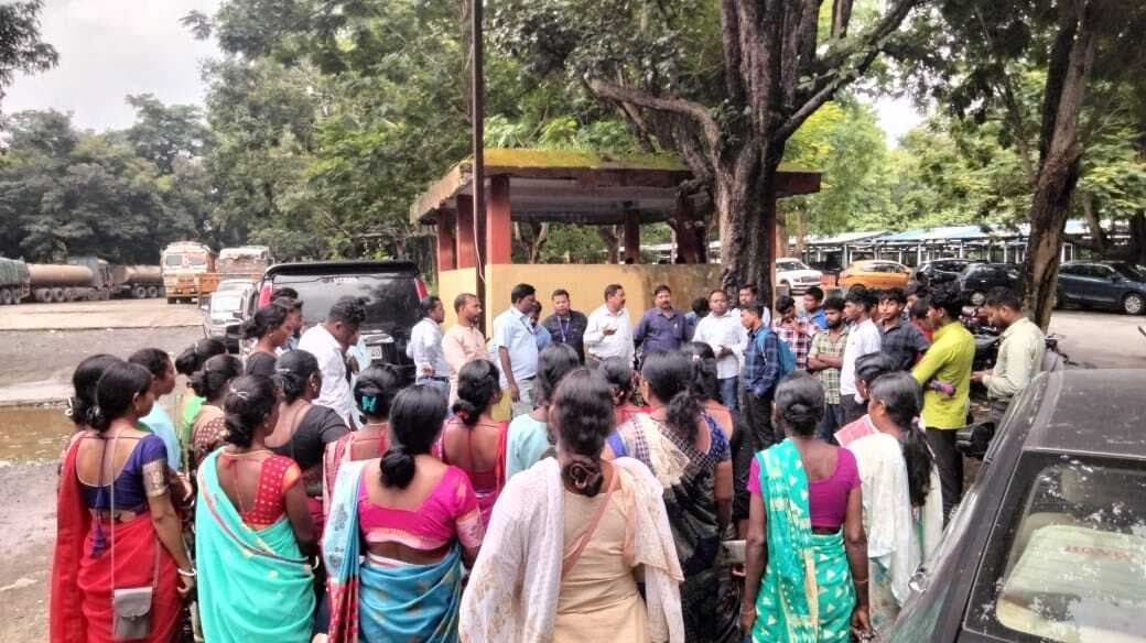 Jamshedpur news. विस्थापित व प्रभावितों को नौकरी व पुनर्वास लाभ मिले