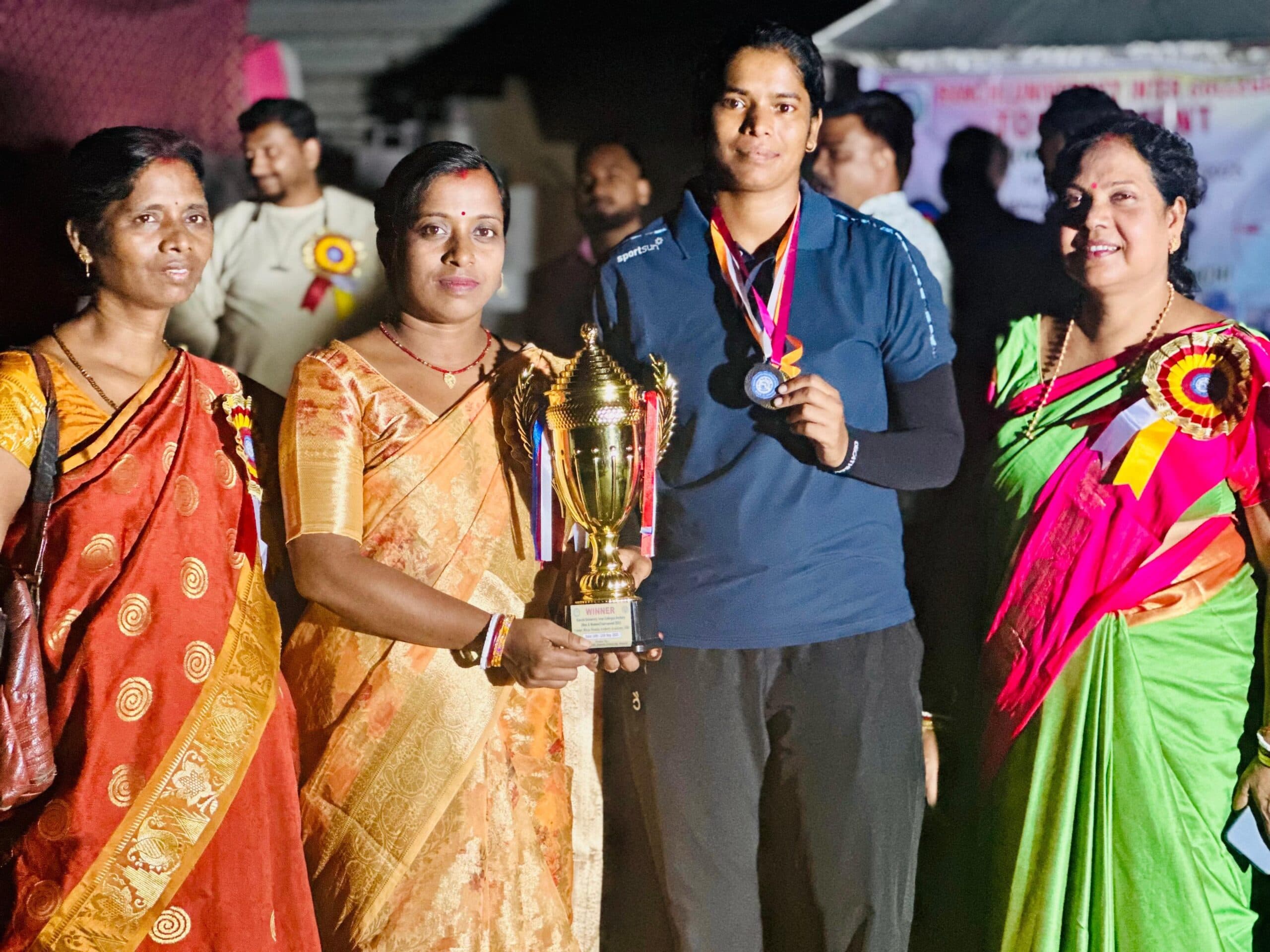 पटेल बीएड कॉलेज की छात्रा ने जीता स्वर्ण पदक