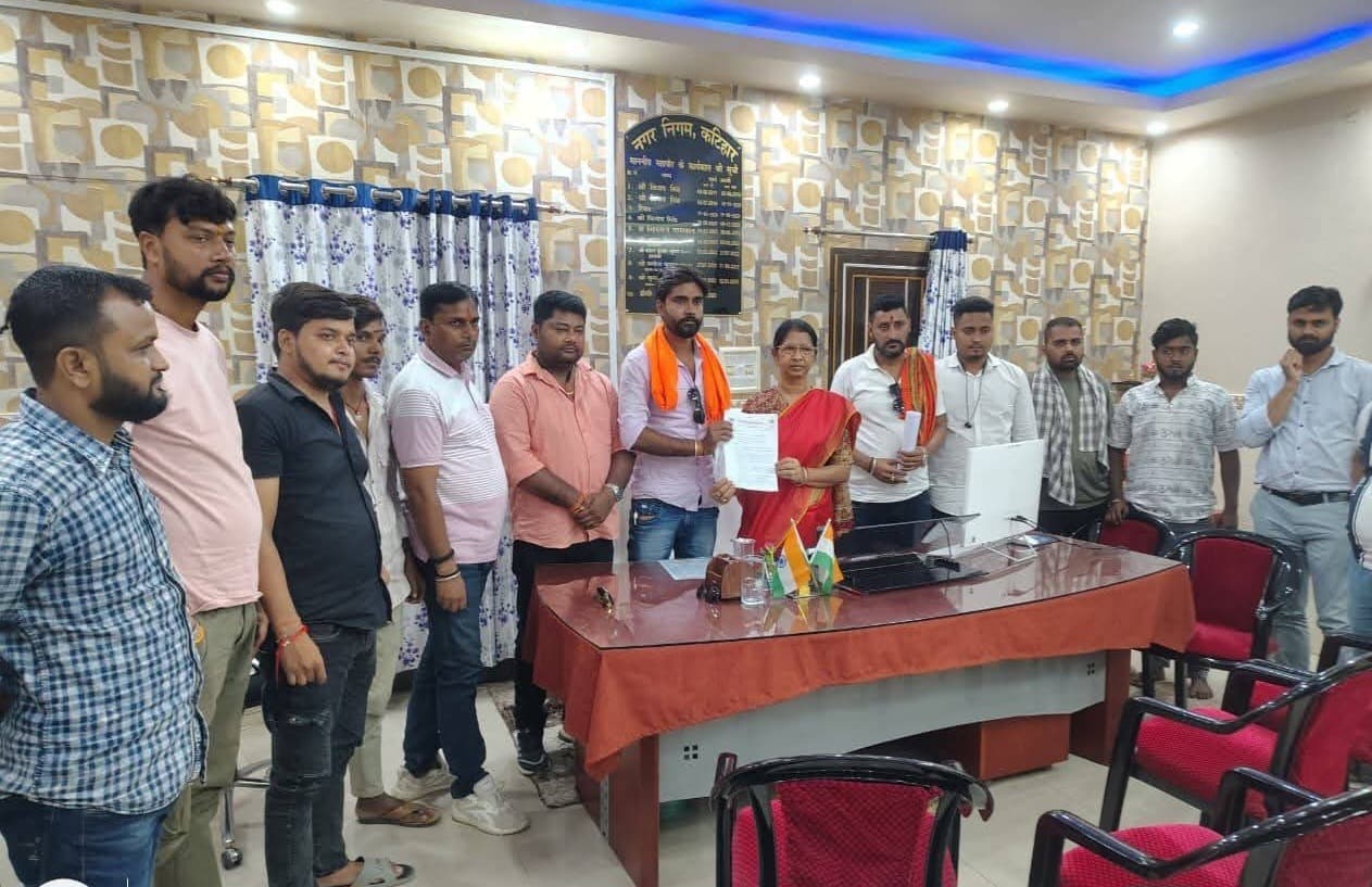 दुर्गा मंदिर चौक से गुरुद्वारा तक खराब लाइटों की मरम्मत, चावल पट्टी के पास अतिक्रमण हटाने की मांग