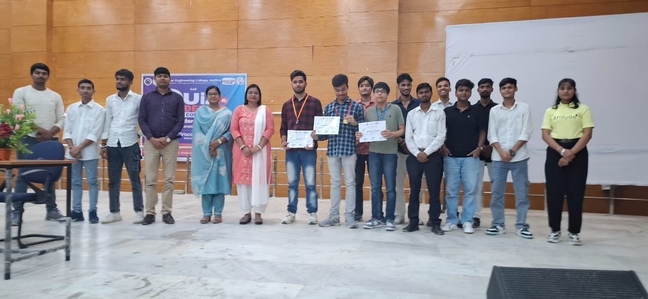 डिबेट में प्रियांशु अमन पहला क्विज में विनायक ने मारी बाजी