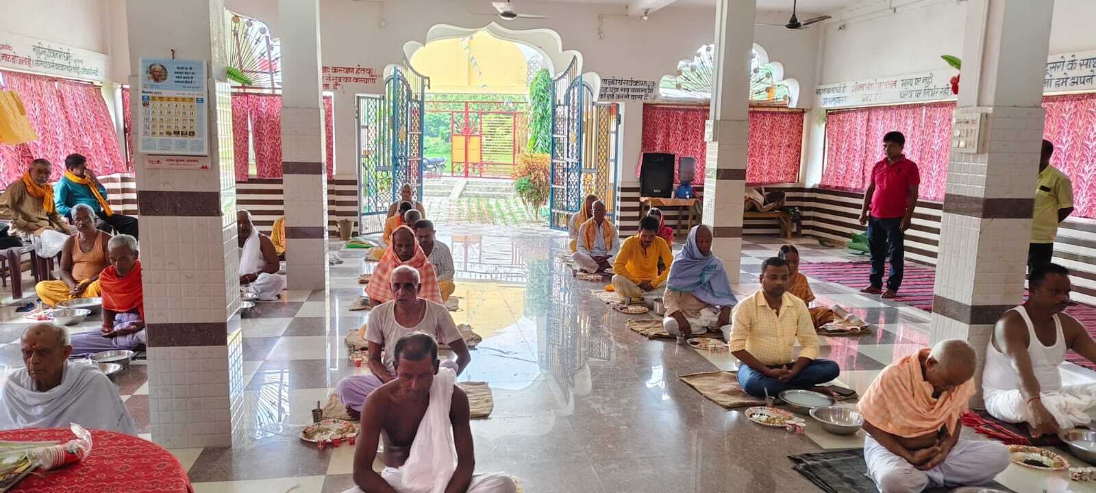 गायत्री शक्तिपीठ में तर्पण कार्यक्रम संपन्न