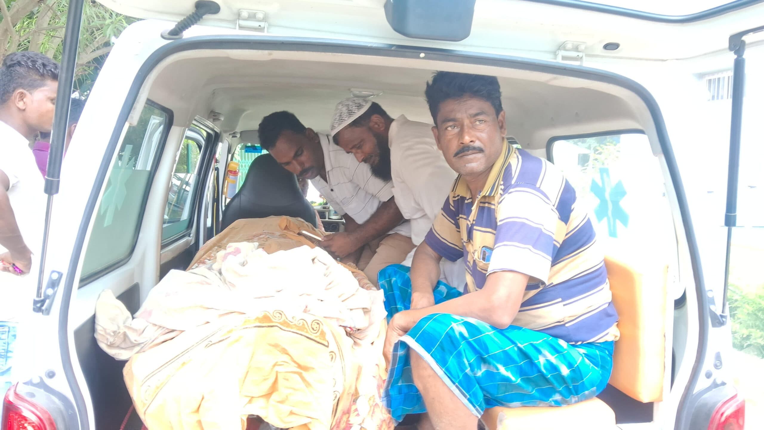 मवेशी तस्कर ने पशुपालक को मारी गोली, मौत