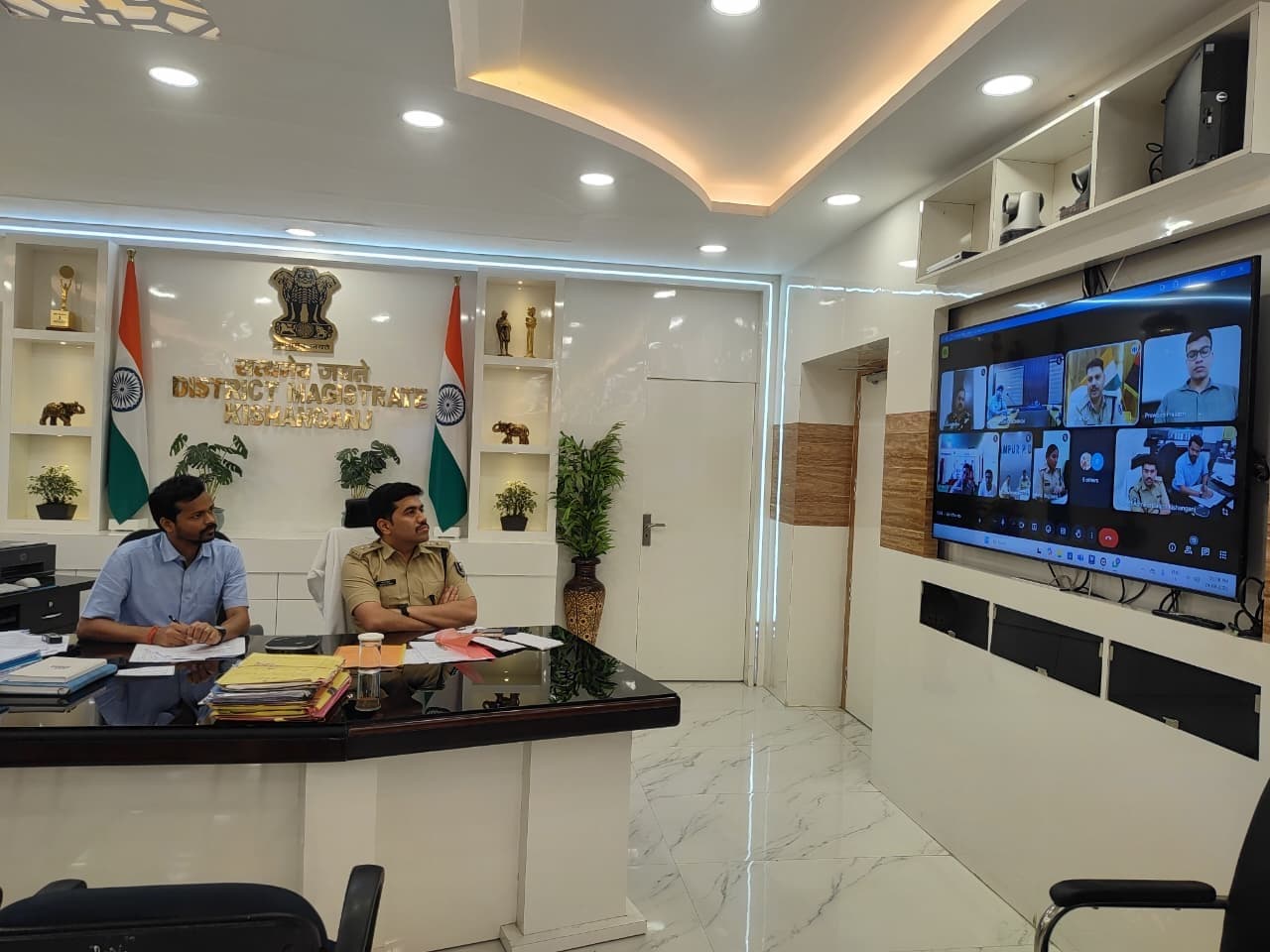 भारत-नेपाल सीमावर्ती जिलों के पदाधिकारियों की अंतरराष्ट्रीय संयुक्त बैठक में कई मुद्दों पर हुई चर्चा