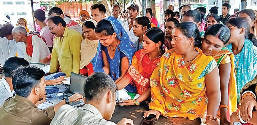 Gopalganj News : जिले में वायरल बुखार और डेंगू का प्रकोप बढ़ा, सदर अस्पताल में मरीजों की भीड़