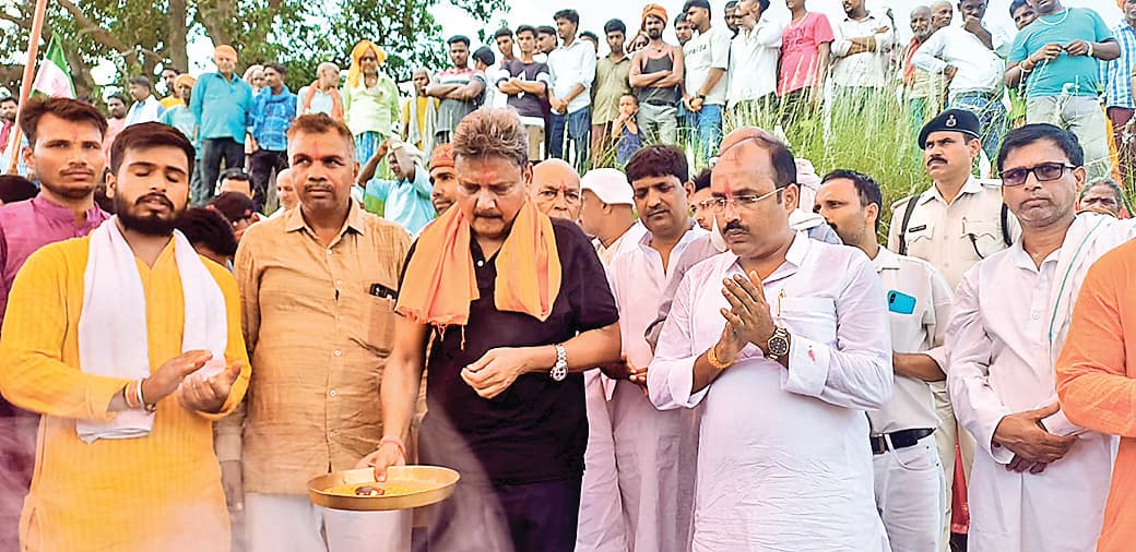 Gopalganj News : छितौना घाट पर पुल बनाने की मंत्री ने रखी आधारशिला