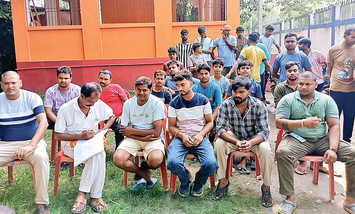 Gopalganj News : बिना लाइसेंस नहीं निकलेगा जुलूस डीजे और ऑर्केस्ट्रा पर रहेगी रोक