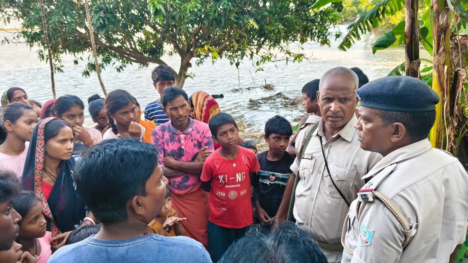 गंगा किनारे खेल रहा चार वर्षीय बालक लापता, परिजनों में कोहराम