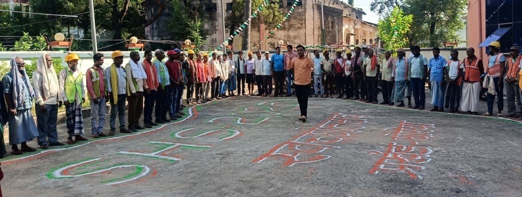 बिहार का मानचित्र बनाकर स्वच्छता के प्रति किया जागरूक