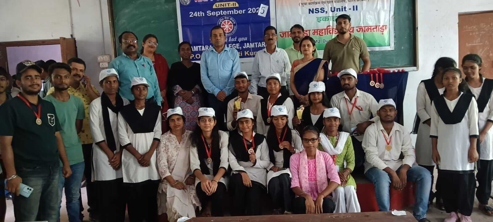 दिवाकर व दुलाली को मिला एनएसएस के बेस्ट वालंटियर अवार्ड