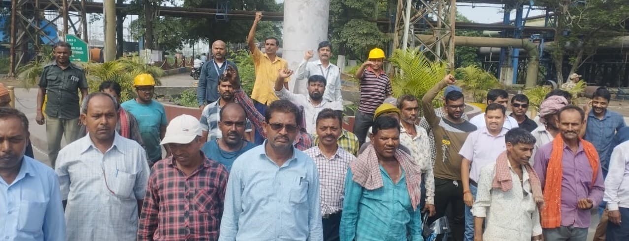 Bokaro News : प्रबंधन ने अव्यवहारिक फाॅर्मूला बना कर जबरन कम दिया बोनस