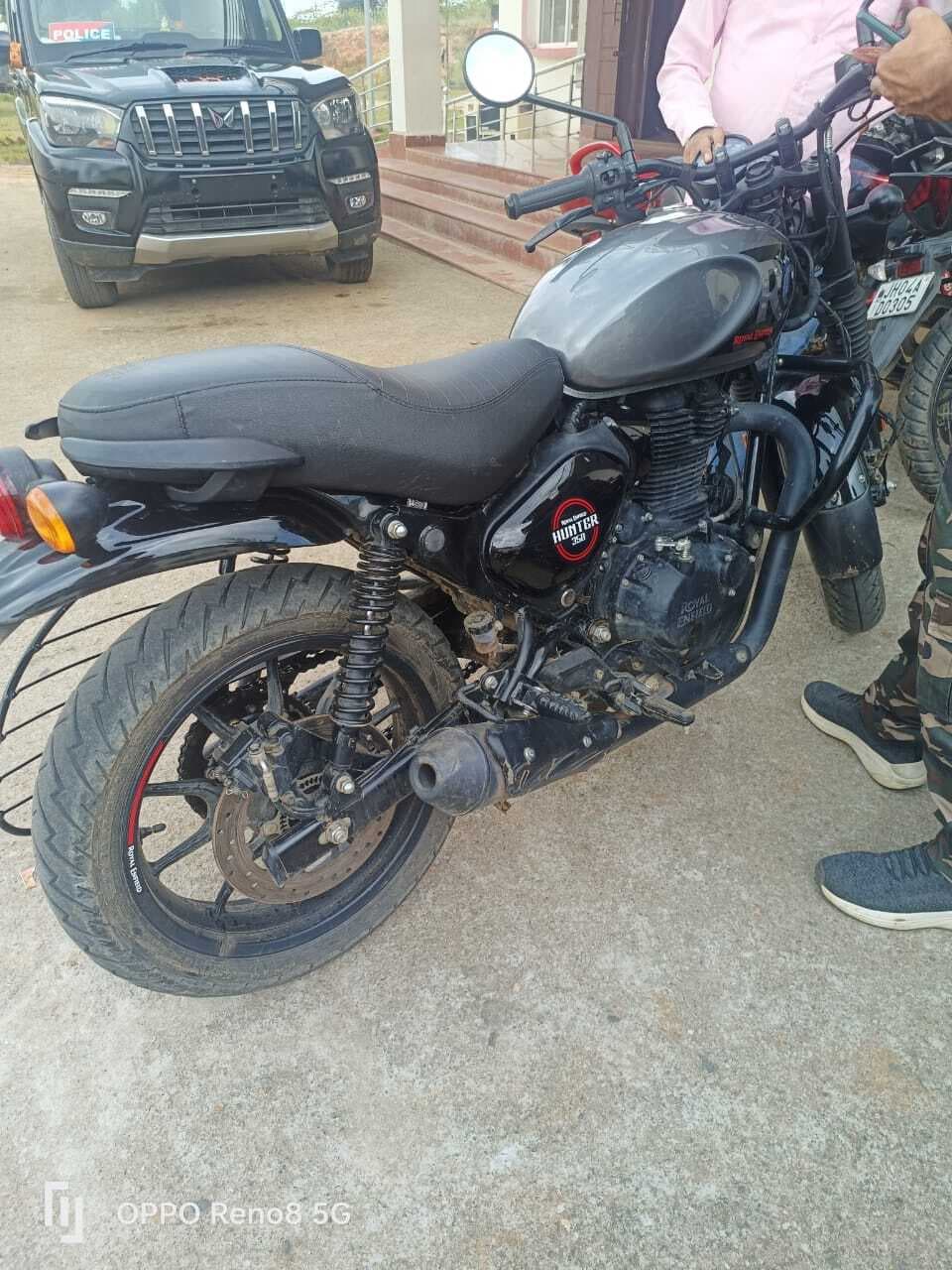 हत्या और लूट के दो मामले में तीन आरोपी गिरफ्तार, चार फरार