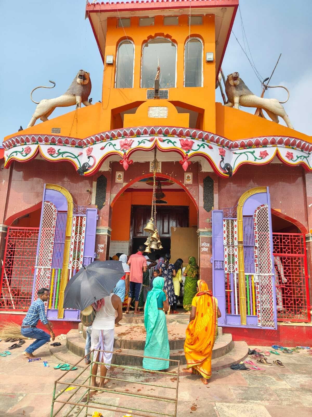 आस्था का अद्भुत संगम गोड़धुआ मंदिर, 300 साल पुरानी भक्ति की कहानी