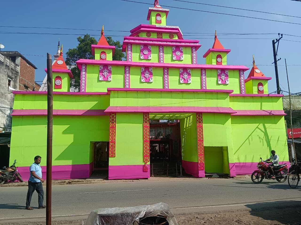 नटवार में सज गया मां दुर्गा का भव्य पंडाल