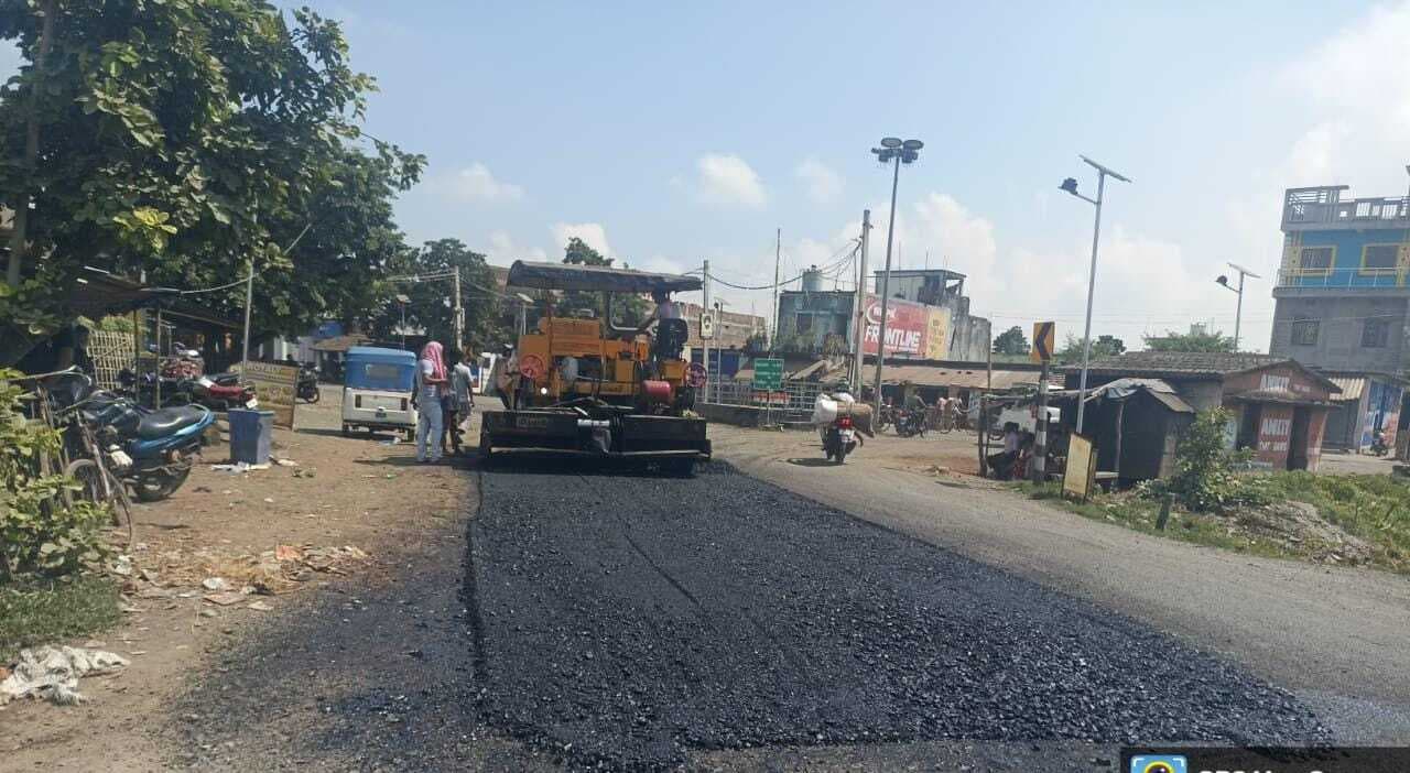 बीजीआर कोल ने दुर्गापूजा से पहले सड़क मरम्मत शुरू की