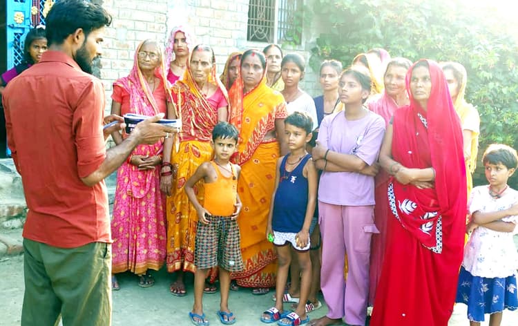 लीडरशिप प्रोग्राम के तहत कांग्रेस कर रही महिलाओं को जागरूक