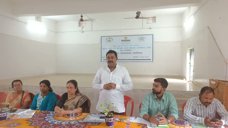 युवा व महिलाएं उद्यम से जुड़ कर अपने को सशक्त करें : जुबैर अहमद
