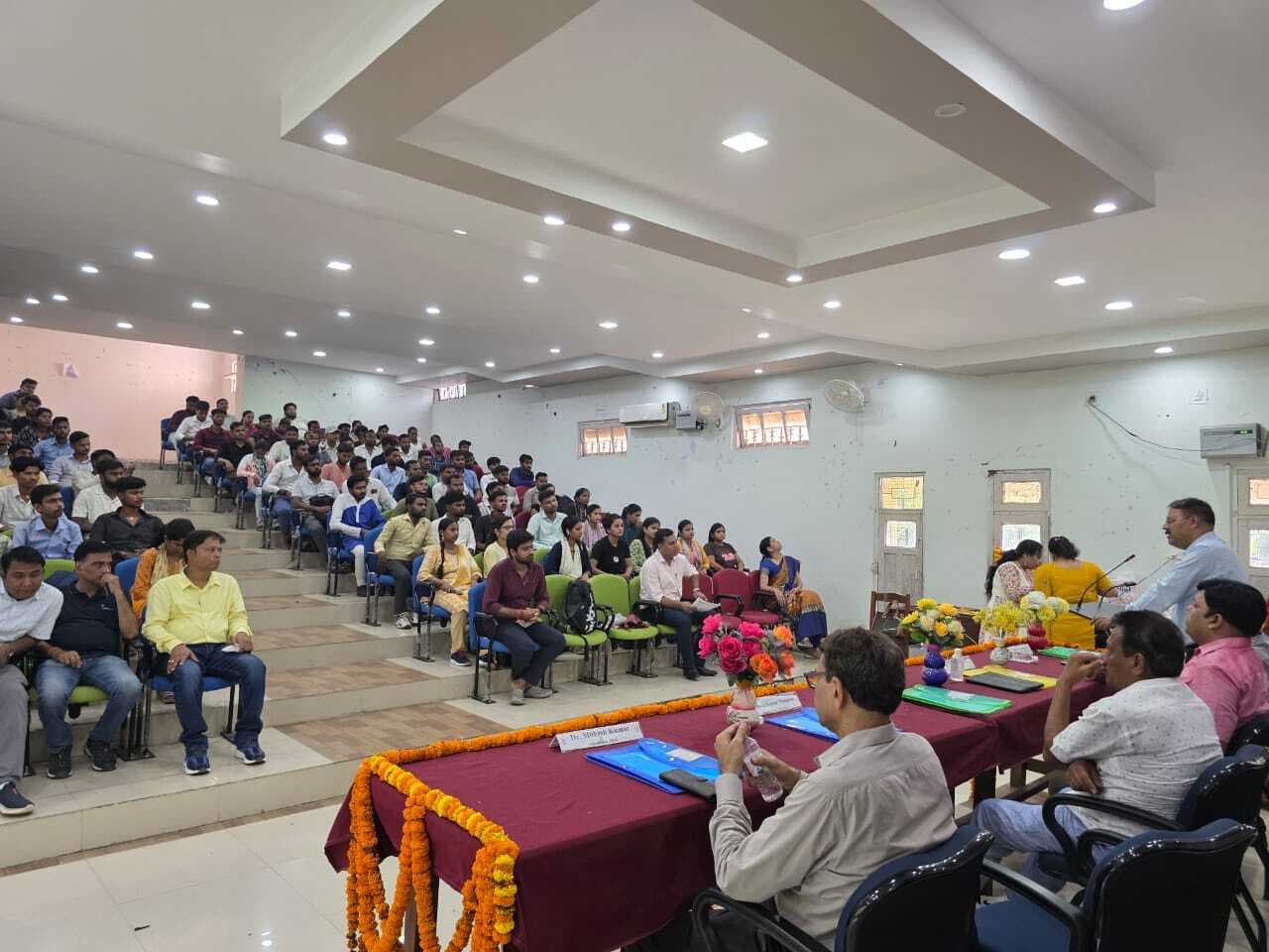 पंडित उपाध्याय ने दिया था लोकल फॉर वोकल का नारा