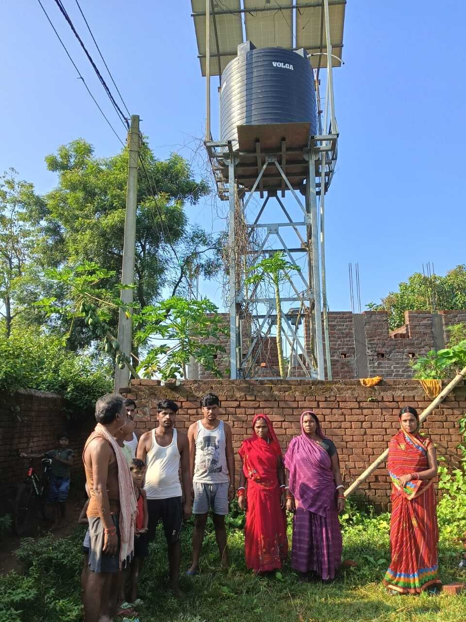 Deoghar news : तीन महीने से पेयजल के लिए तरस रहे हैं नकटी अमजोरा छिट गांव के ग्रामीण