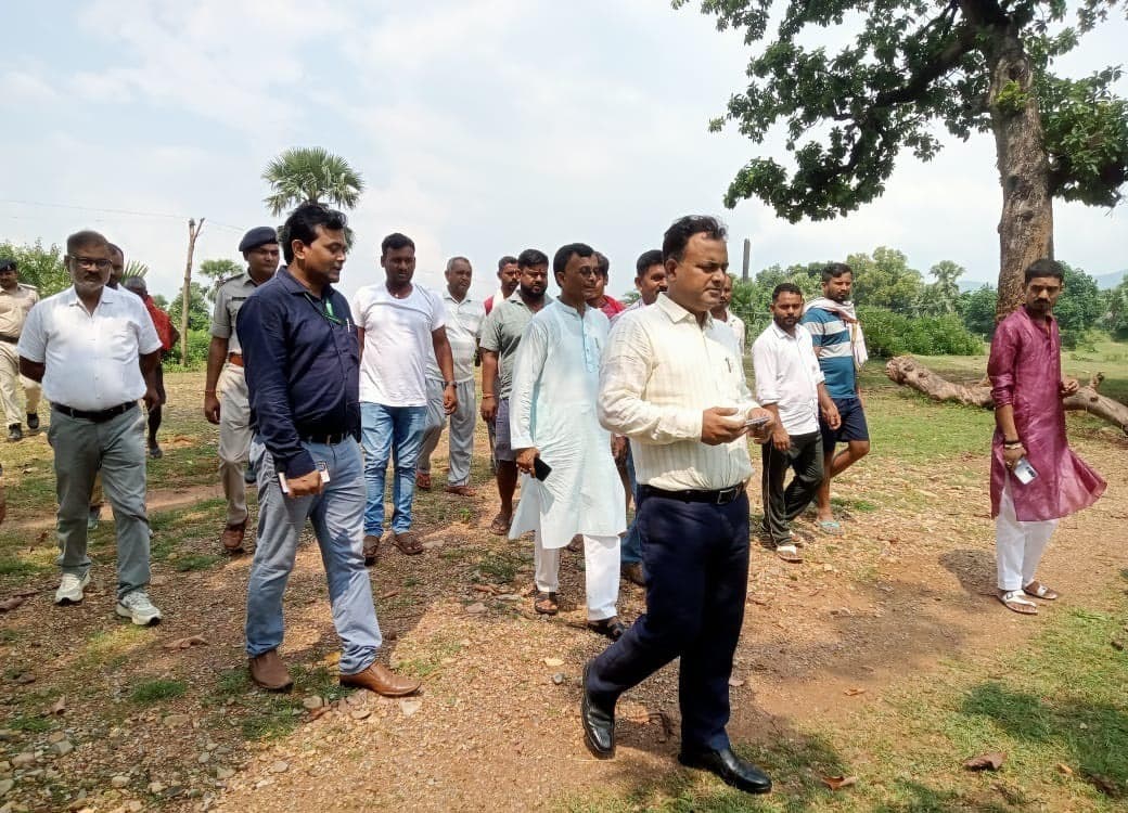 उपयोगिता के आधार पर योजनाओं को धरातल पर उतारा जायेगा : डीएम