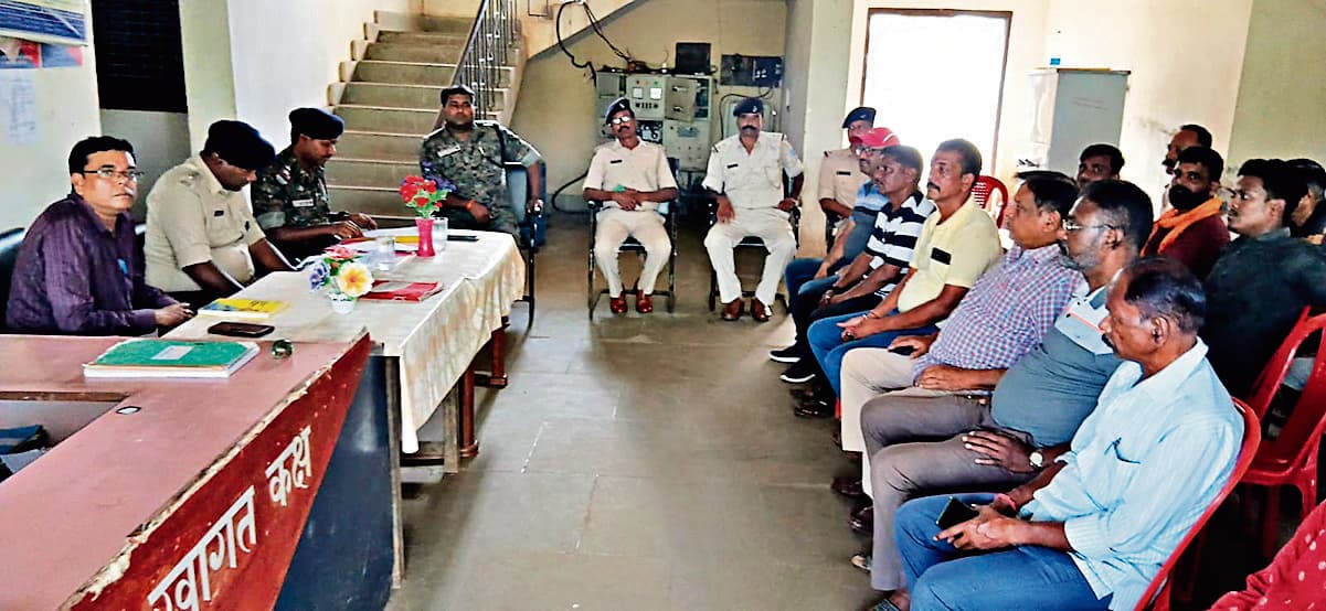 Chaibasa News : तेज आवाज में डीजे बजाने पर होगी कार्रवाई