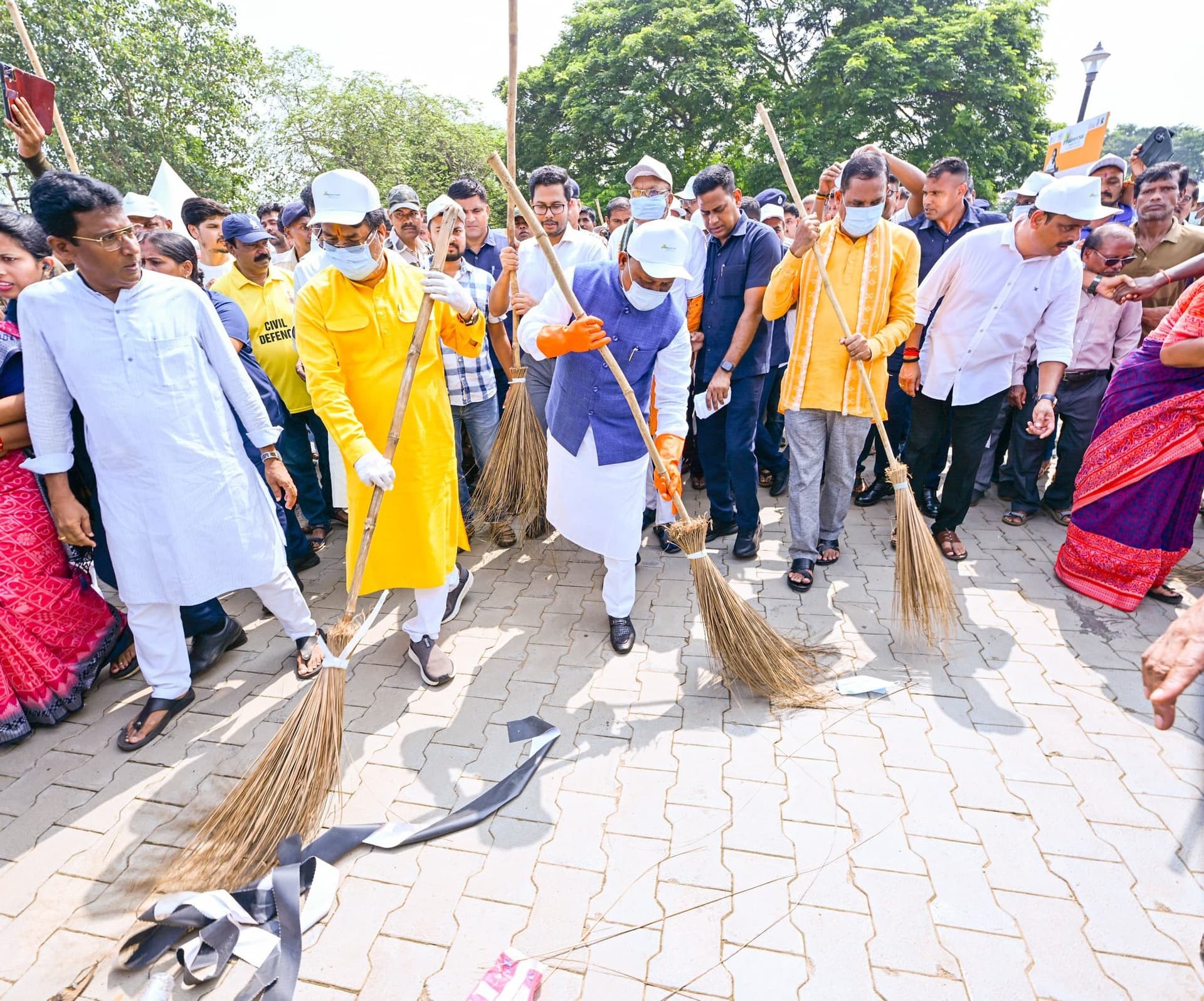 Bhubaneswar News: मुख्यमंत्री ने ओडिशा को शीर्ष तीन स्वच्छ राज्यों में शामिल करने का लोगों से आह्वान किया