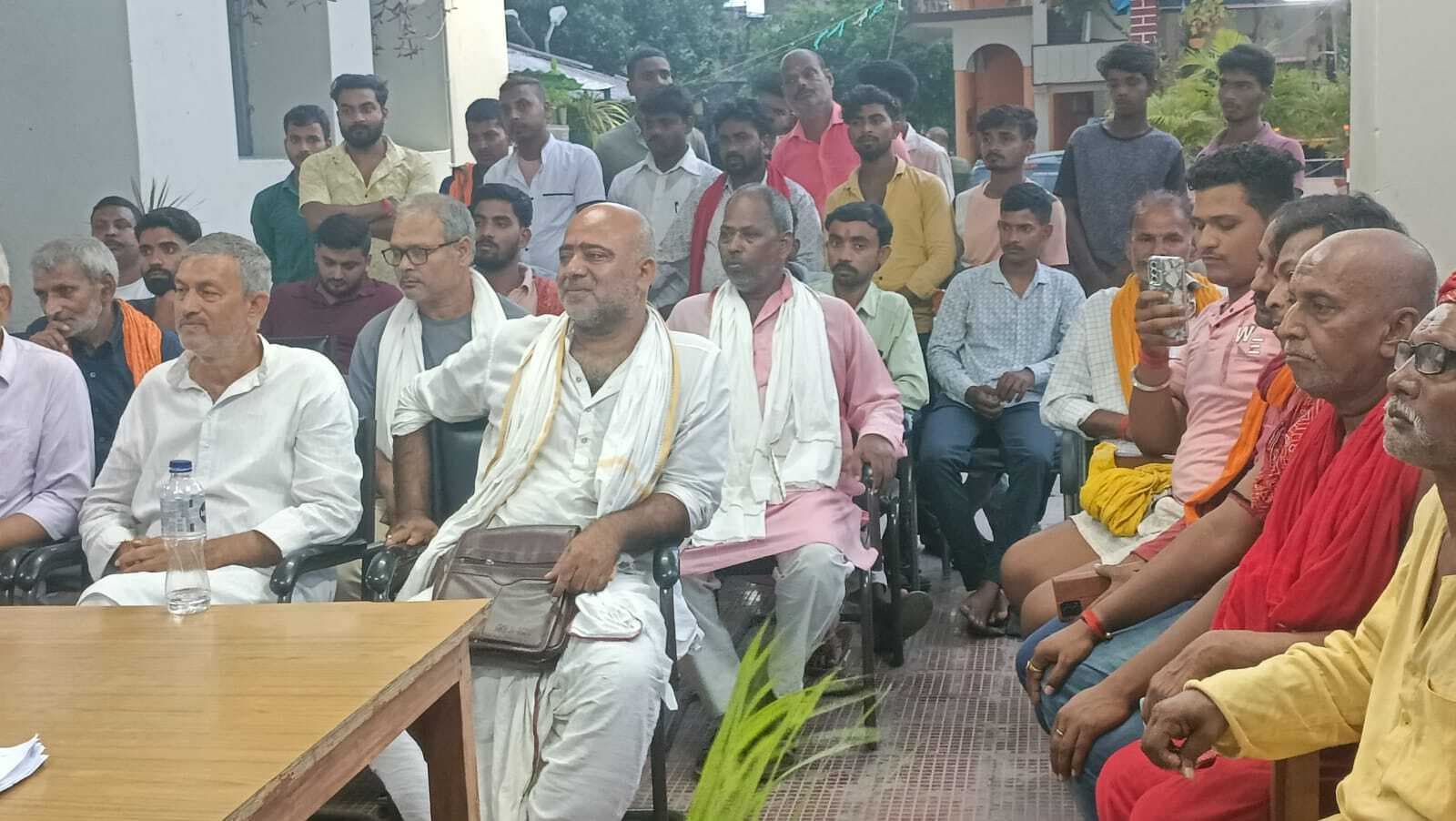 शांति समिति की बैठक में पूजा पंडालों में डीजे और सुरक्षा पर सख्त निर्देश