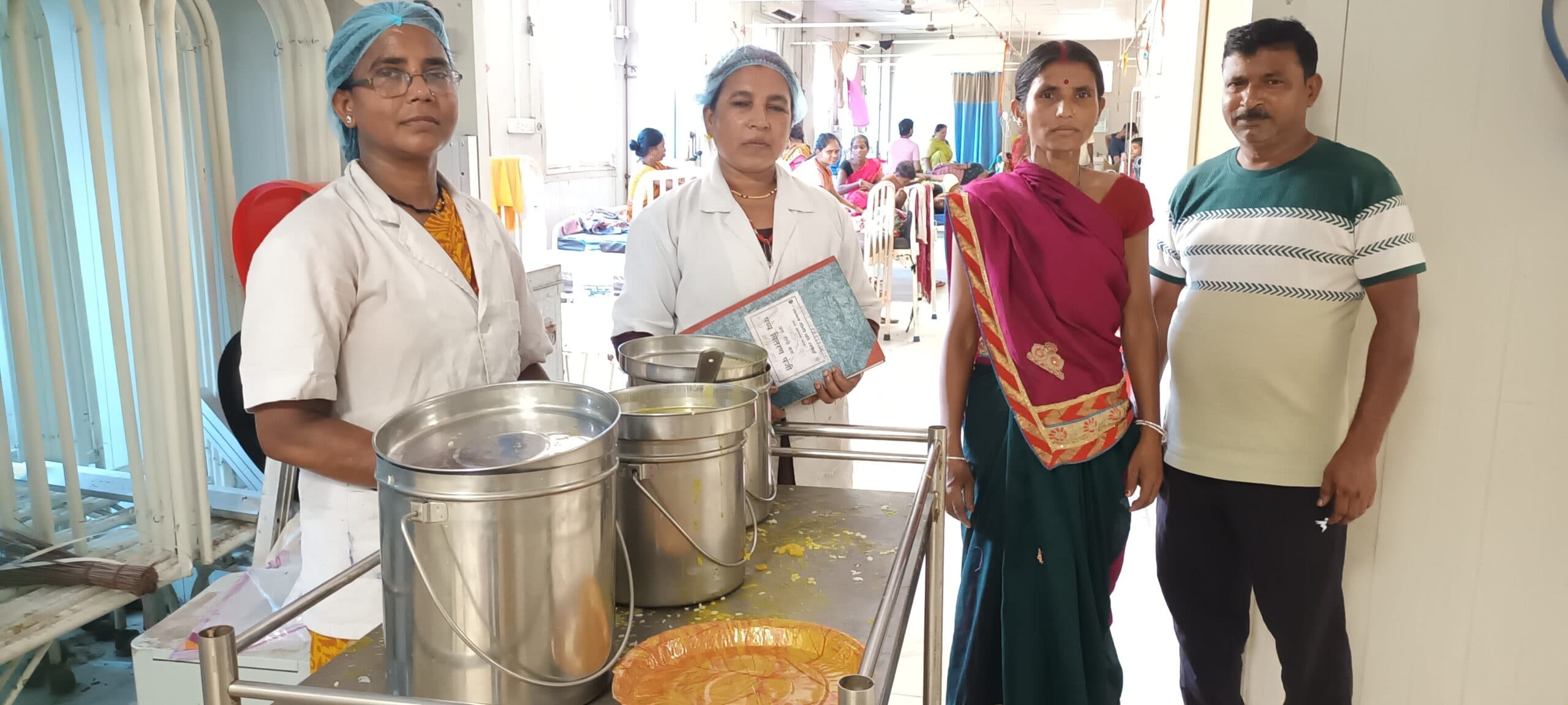 दीदी की रसोई से 72 मरीजों को मिला भोजन