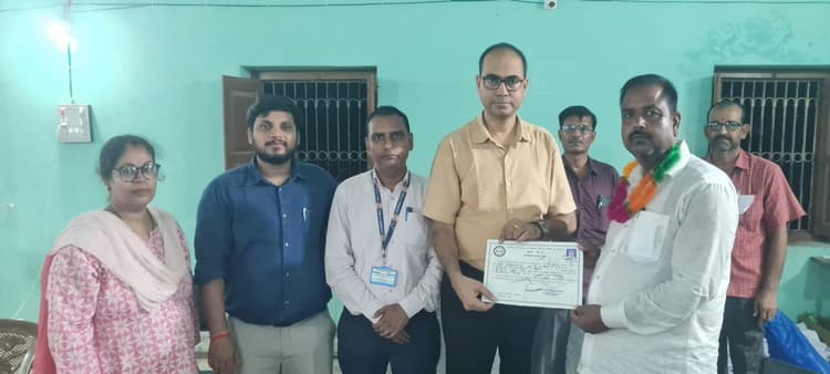 सोनापुर पैक्स से 153 मतों से जीते रघुवंश