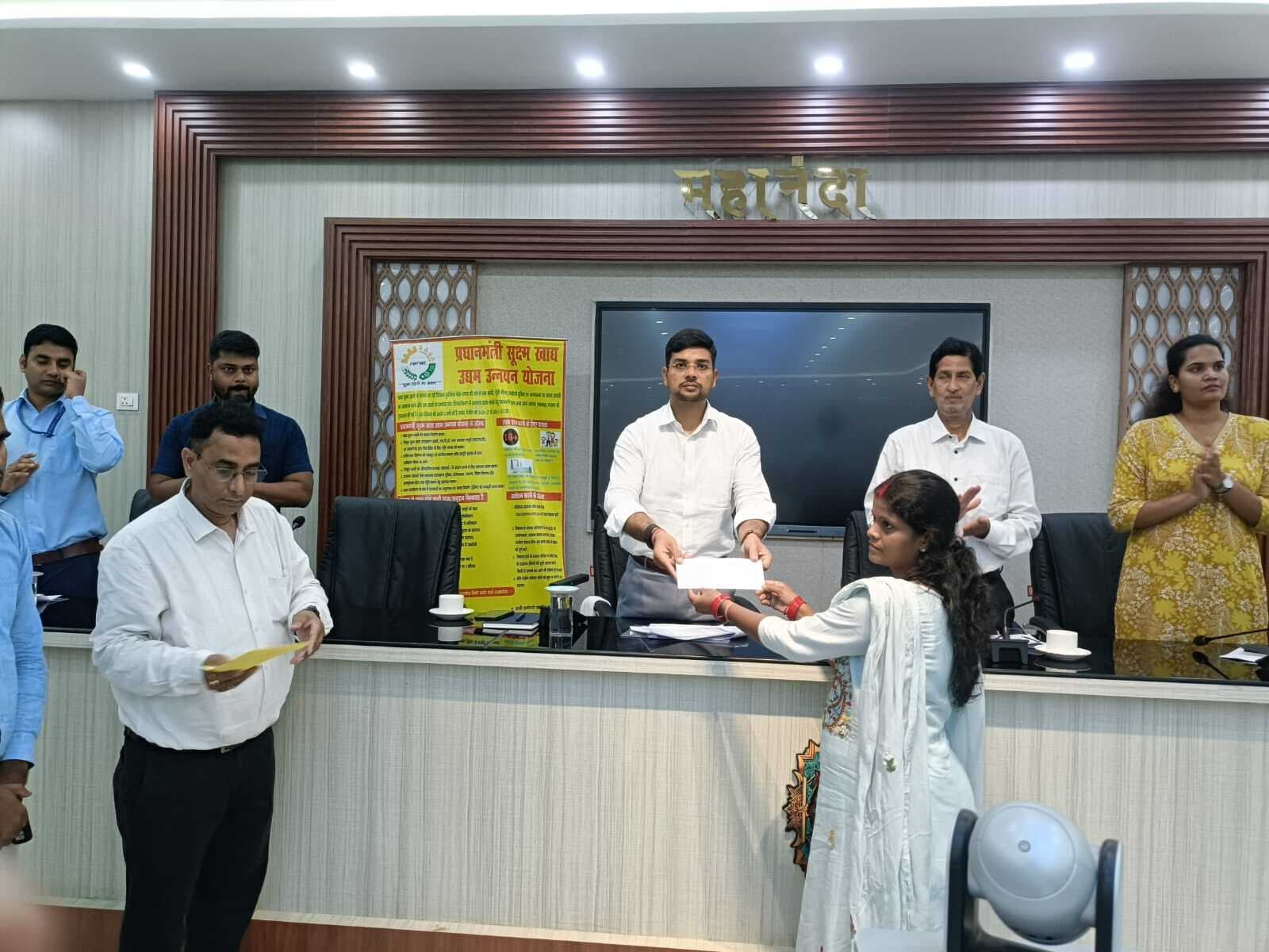 बैंक की मदद, स्वरोज़गार की पहल