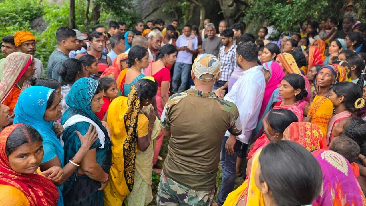 दोस्तों के साथ नहाने गये युवक की तालाब में डूबने से मौत