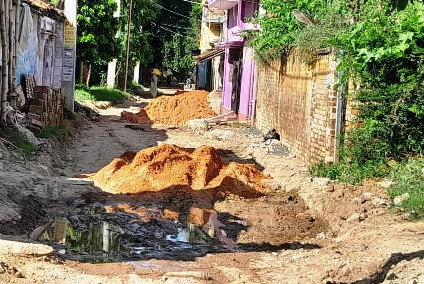 ठेकेदार राज में निगम, दुर्गा पूजा पर परेशान हैं मां दुर्गा के भक्त