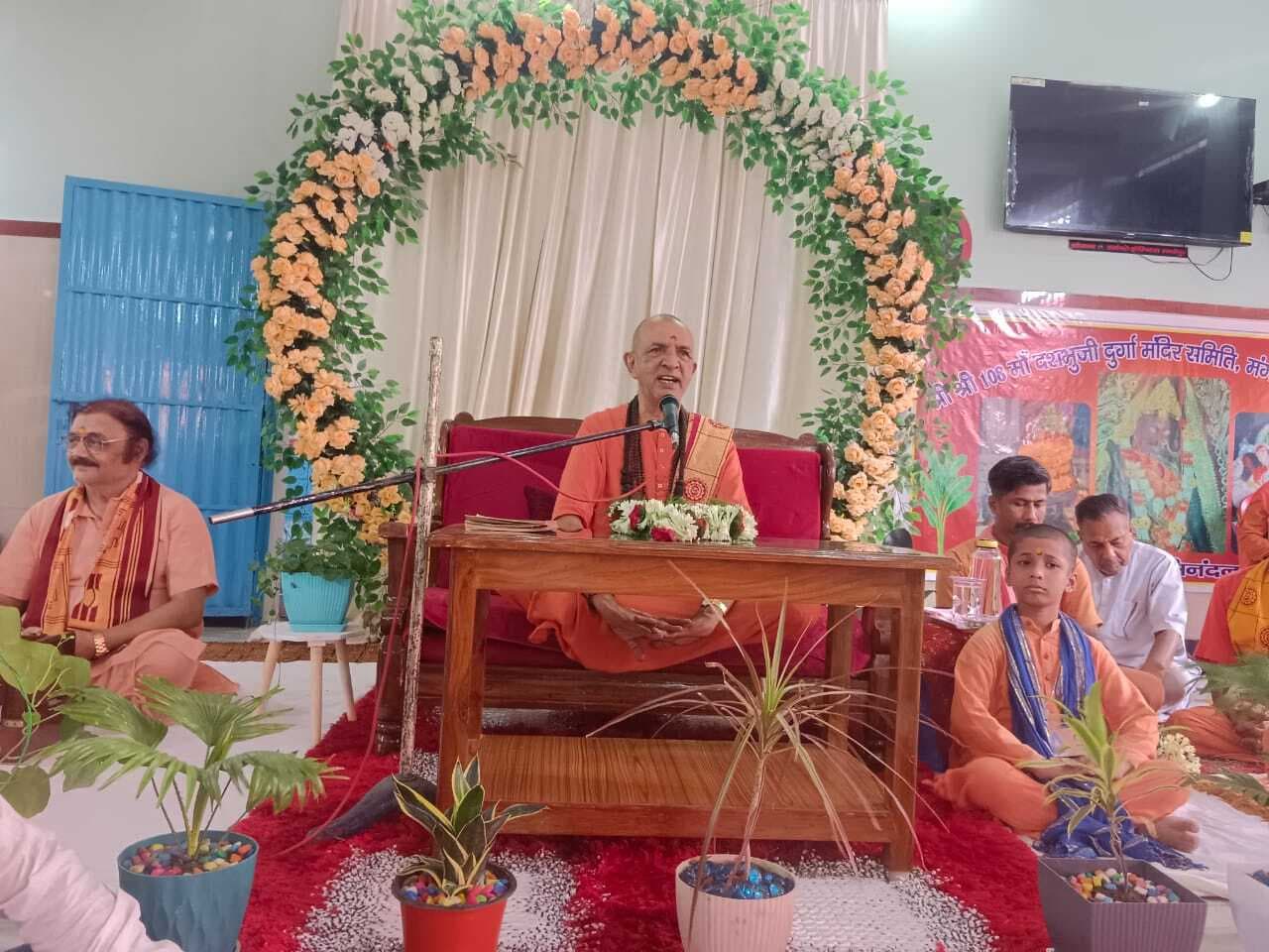 देवी की मंत्र आराधना से पूर्ण होती है मनोकामना : स्वामी निरंजनानंद