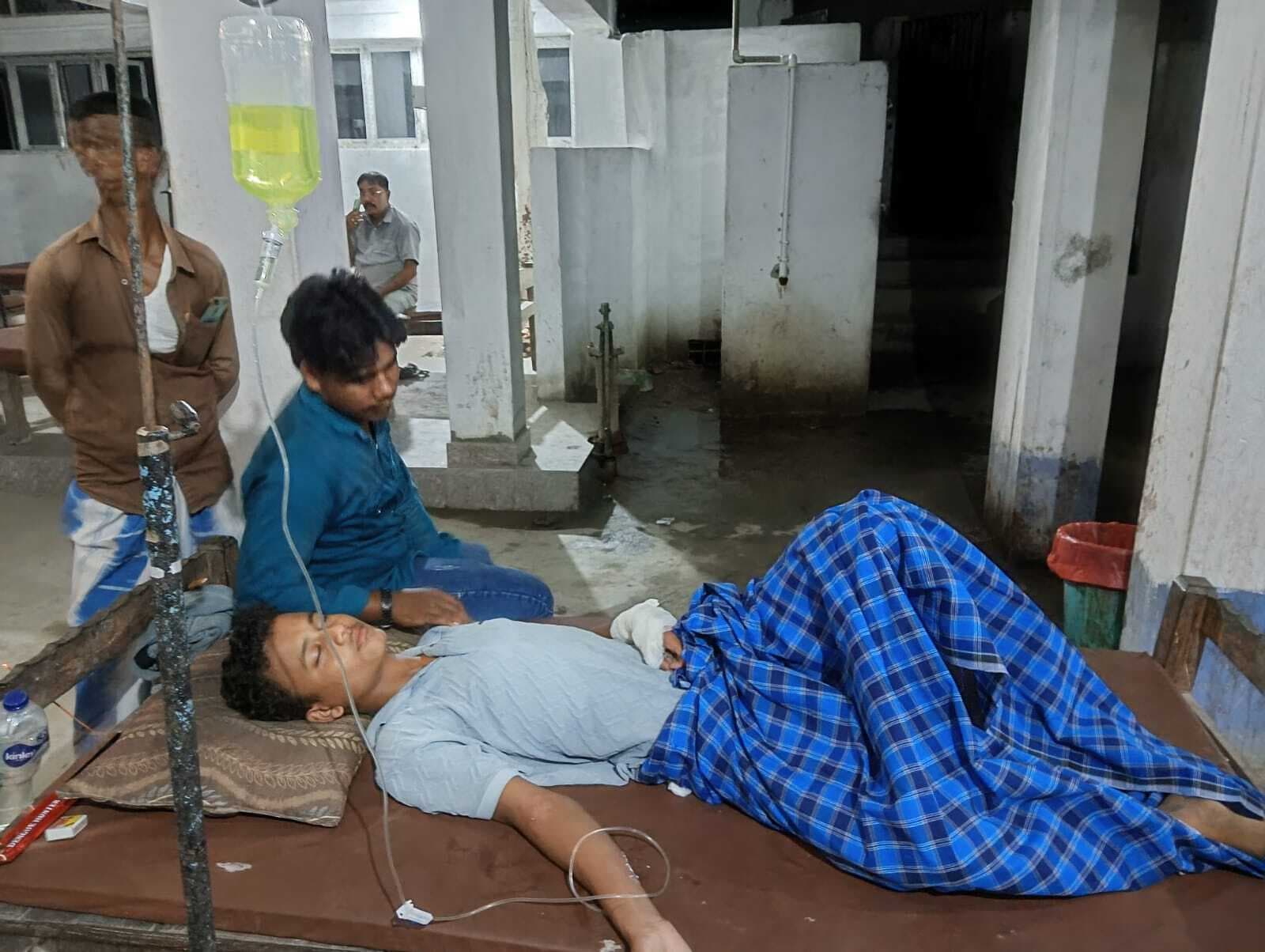 छत पर युवक 11 हजार वोल्ट तार की चपेट में आने से मौत, दूसरे की स्थिती नाजुक