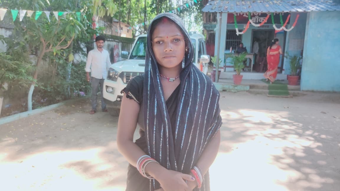 पति की प्रताड़ना से तंग महिला पहुंची थाना, लगाई न्याय की गुहार