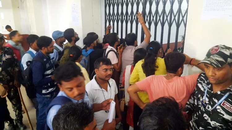 छात्रों के बवाल के बाद बीआरएबीयू में बढ़ाई गई पुलिस निगरानी