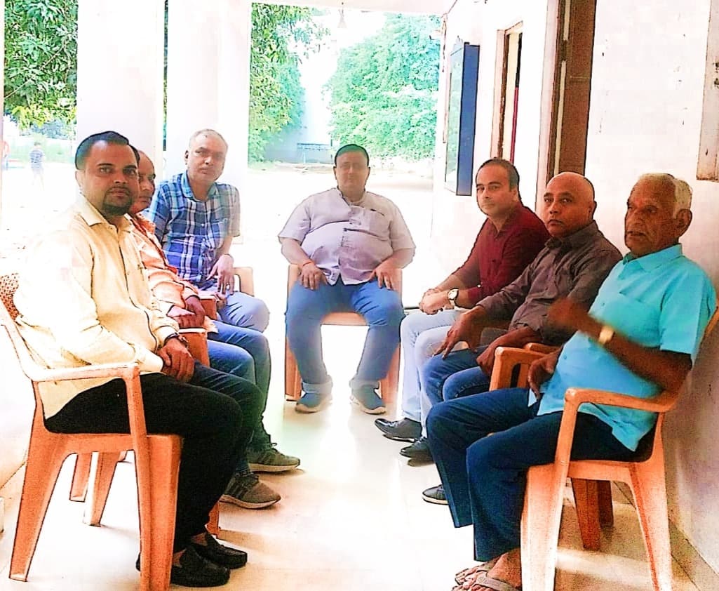 प्राइवेट स्कूल एसोसिएशन ने मेधावी छात्रों को किट देने का लिया निर्णय